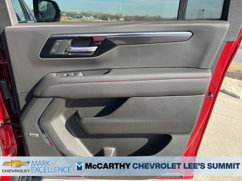 New 2026 Chevrolet Suburban RST AWD/4WD image 25