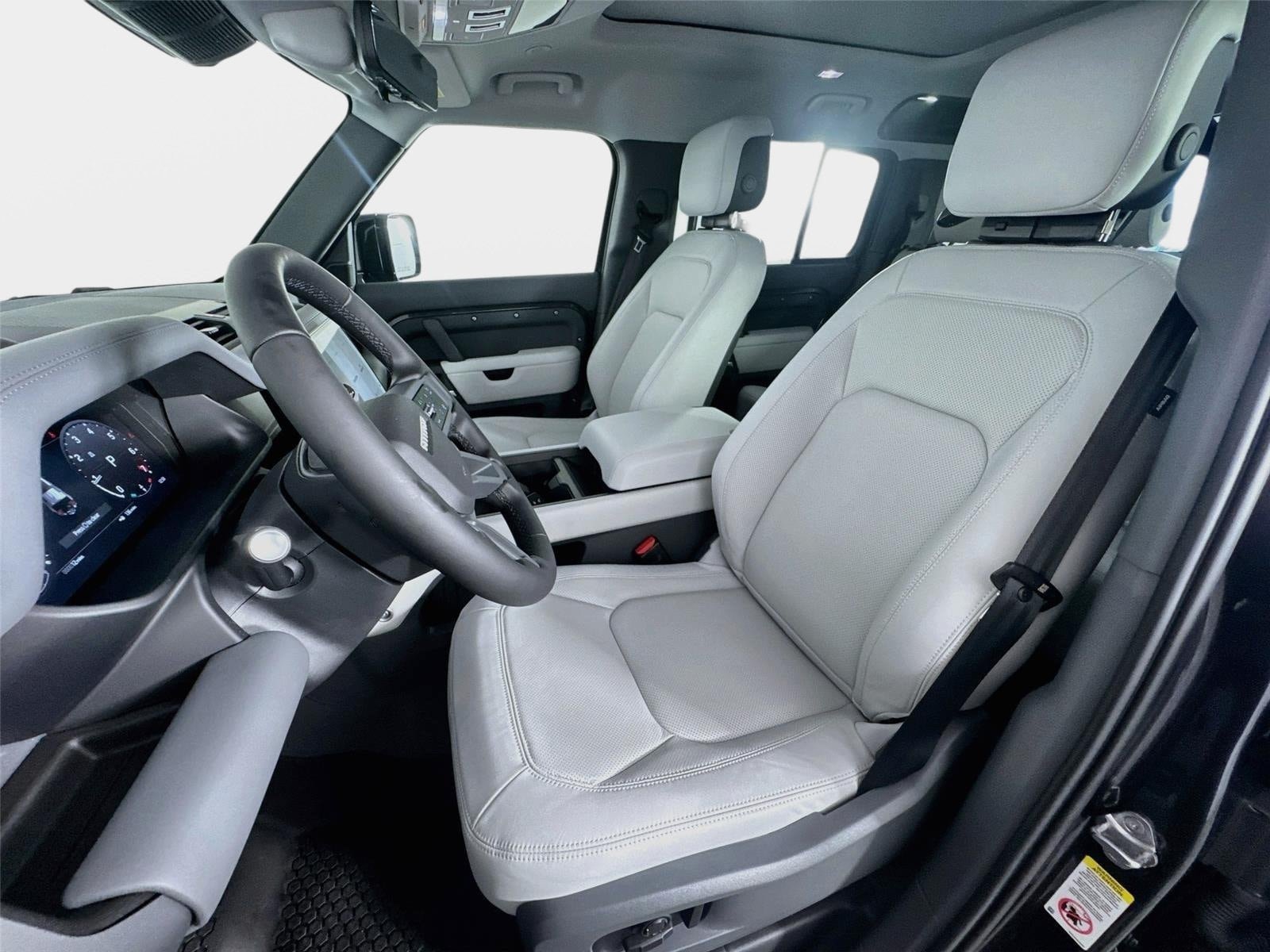 New 2026 Land Rover Defender 110 X-Dynamic SE AWD/4WD image 11