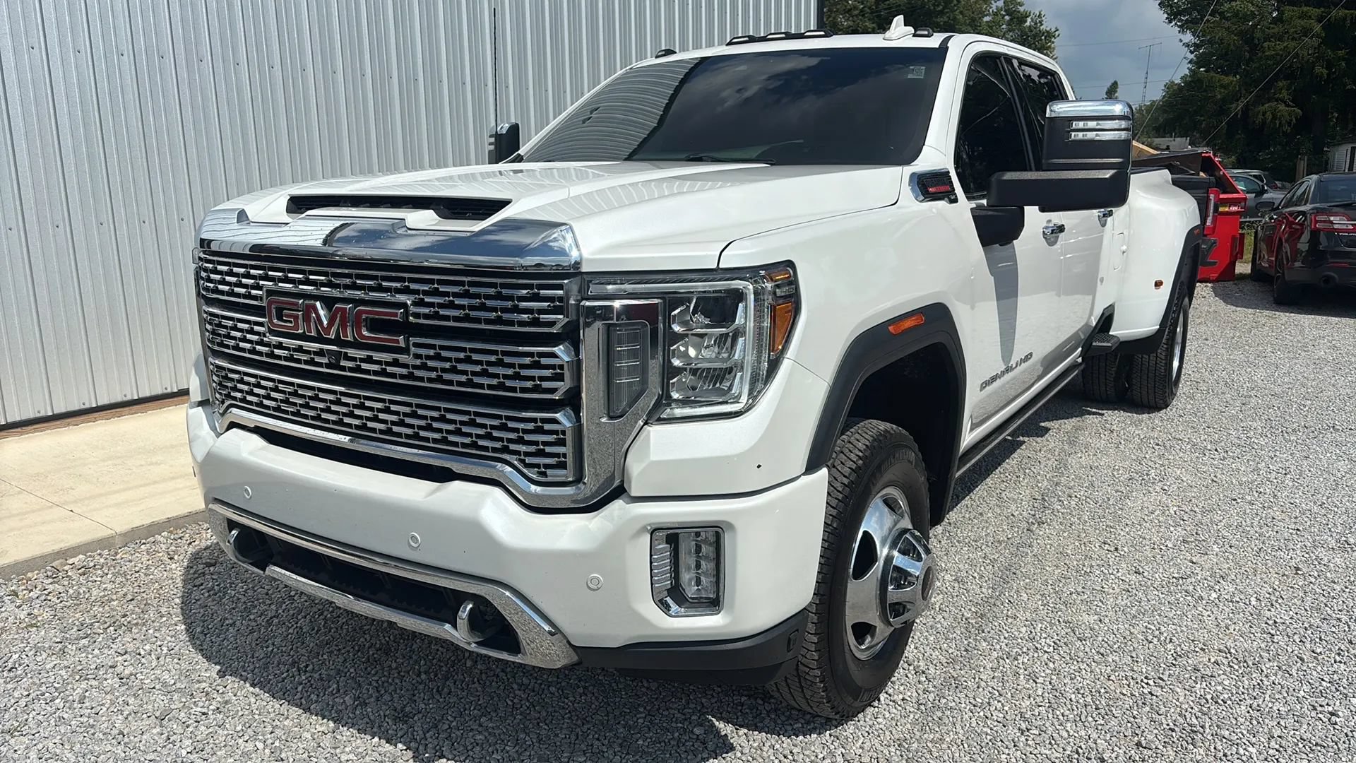 Used 2023 GMC Sierra 3500 Denali w/ Denali Ultimate Package AWD/4WD image 14