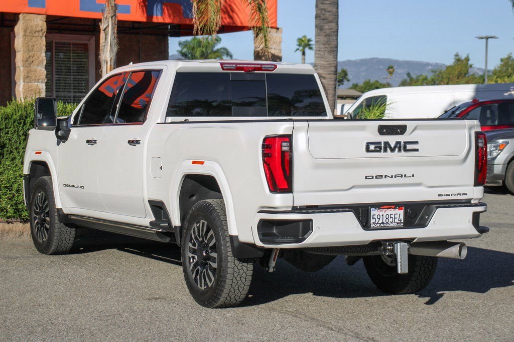 Used 2025 GMC Sierra 2500 Denali Ultimate image 7