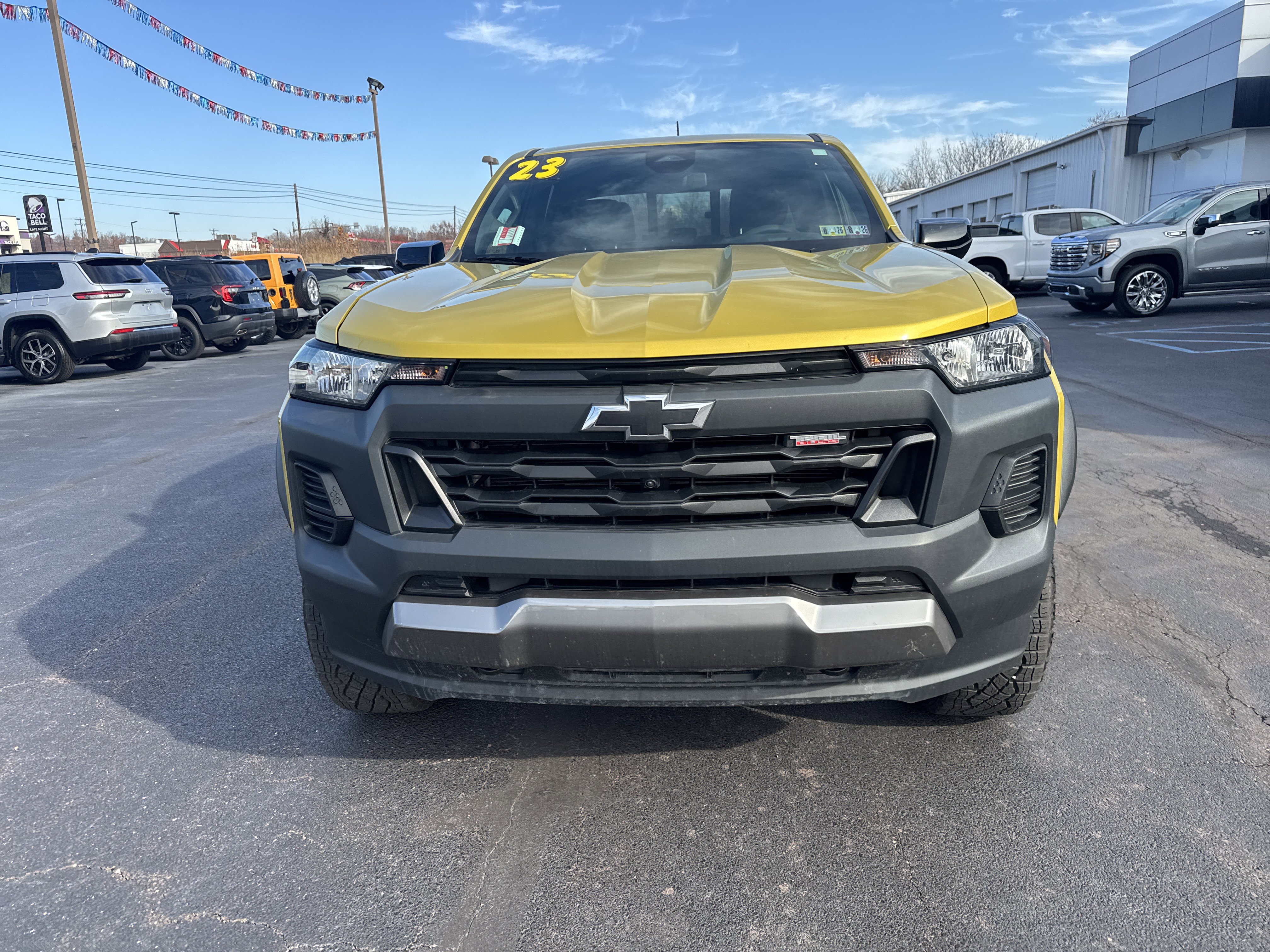 Used 2023 Chevrolet Colorado Trail Boss w/ Technology Package image 9