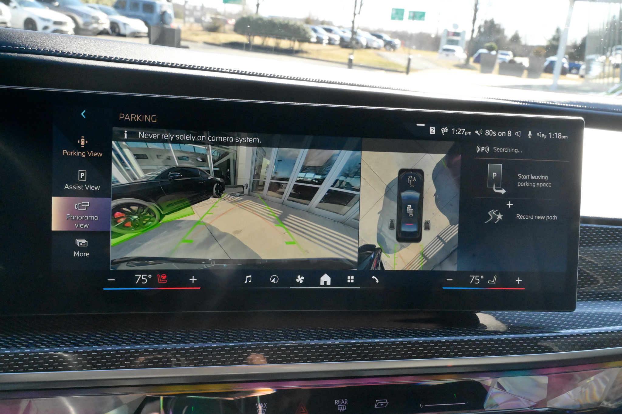 Used 2023 BMW 760i xDrive w/ Executive Package image 30