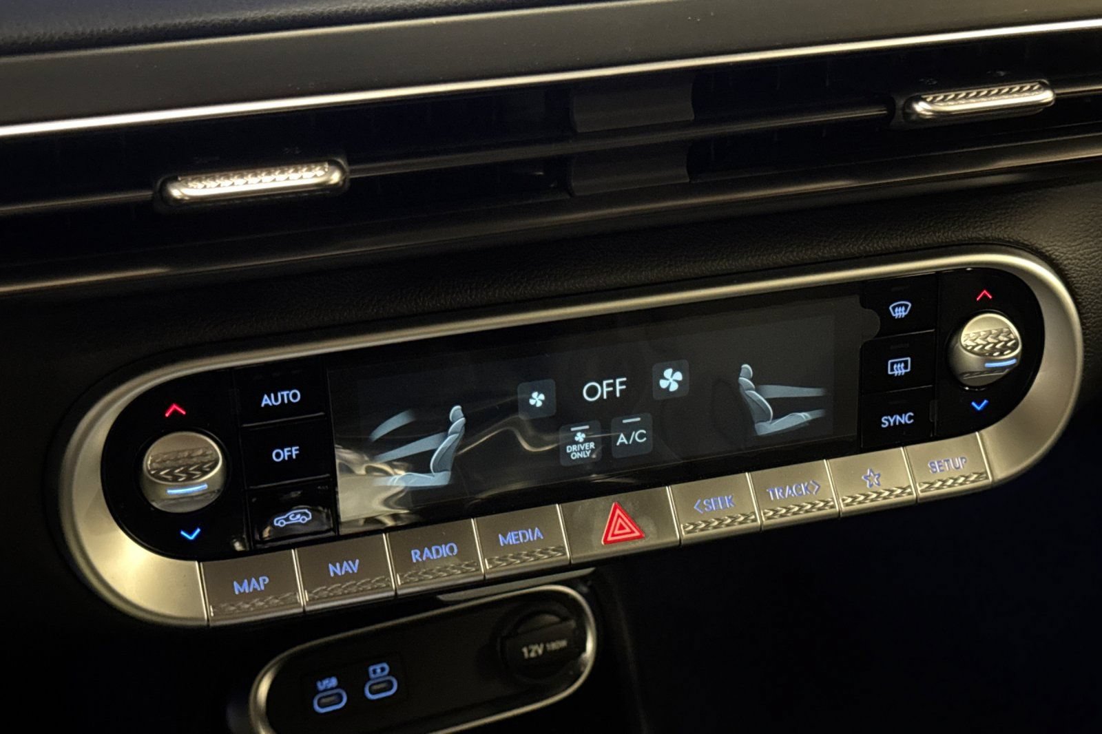 New 2026 Genesis GV60 RWD image 21
