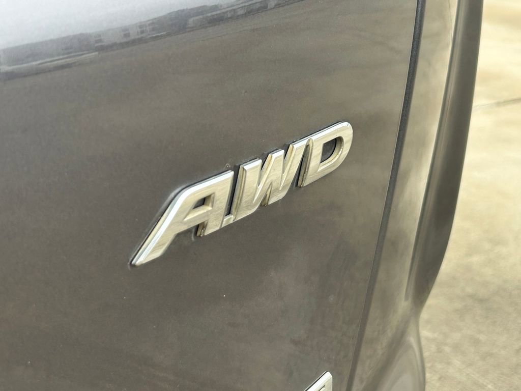 Used 2018 Honda CR-V Touring image 10