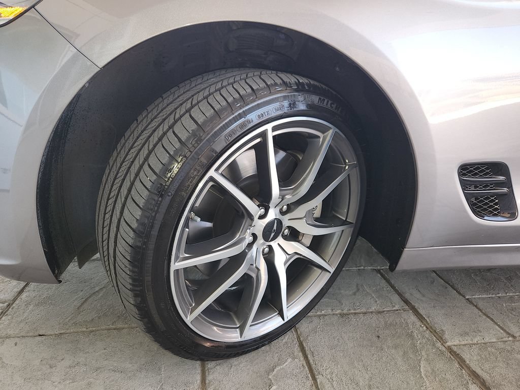 Used 2026 Genesis G70 2.5T RWD image 32