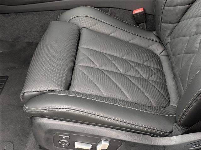 Used 2026 BMW X5 xDrive50e AWD/4WD image 4