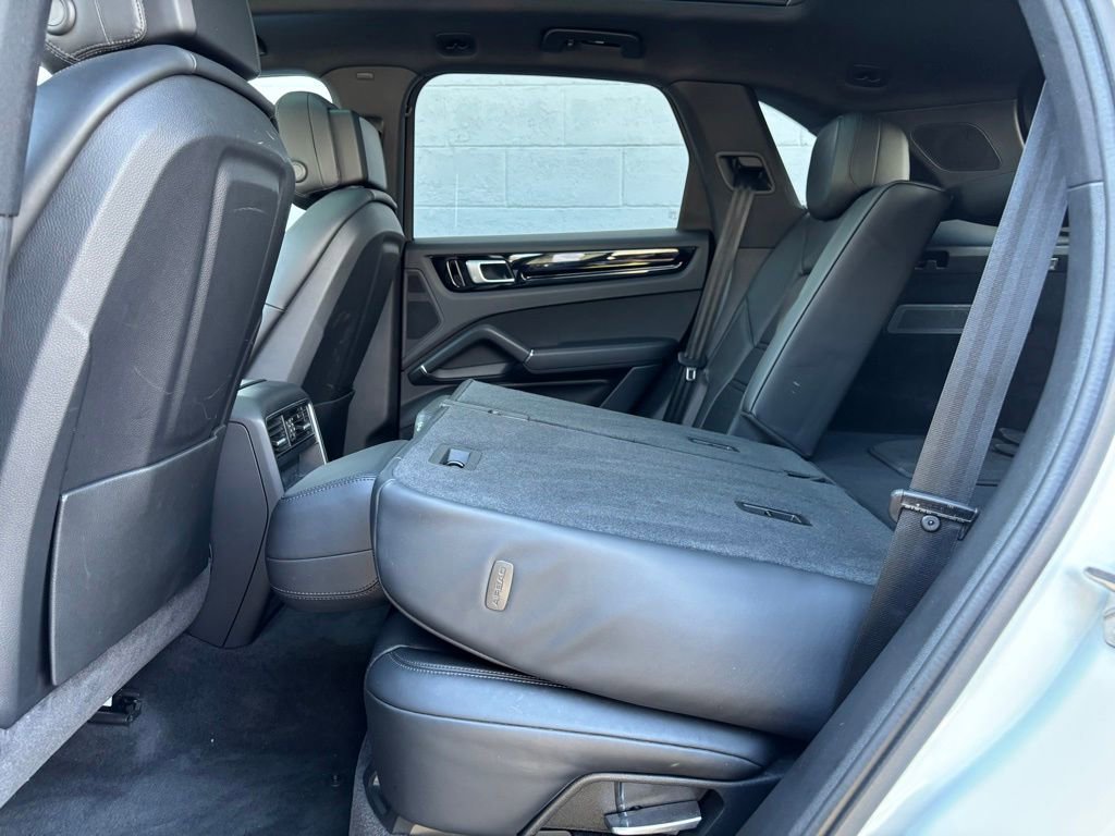 Certified 2021 Porsche Cayenne AWD/4WD image 9