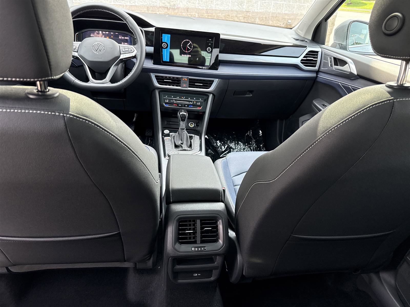 New 2025 Volkswagen Taos SEL image 28