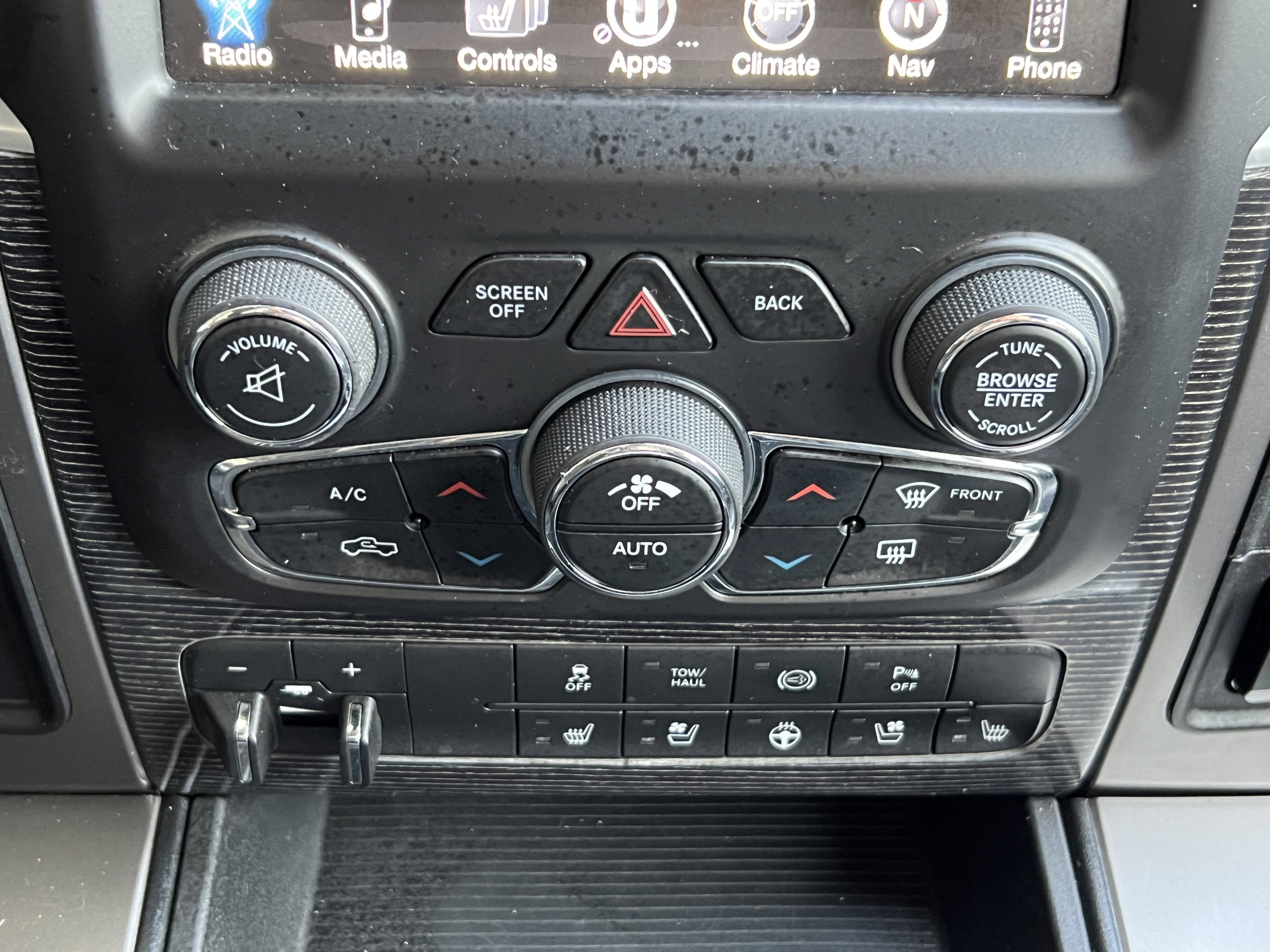 Used 2014 RAM 3500 Laramie Longhorn image 30