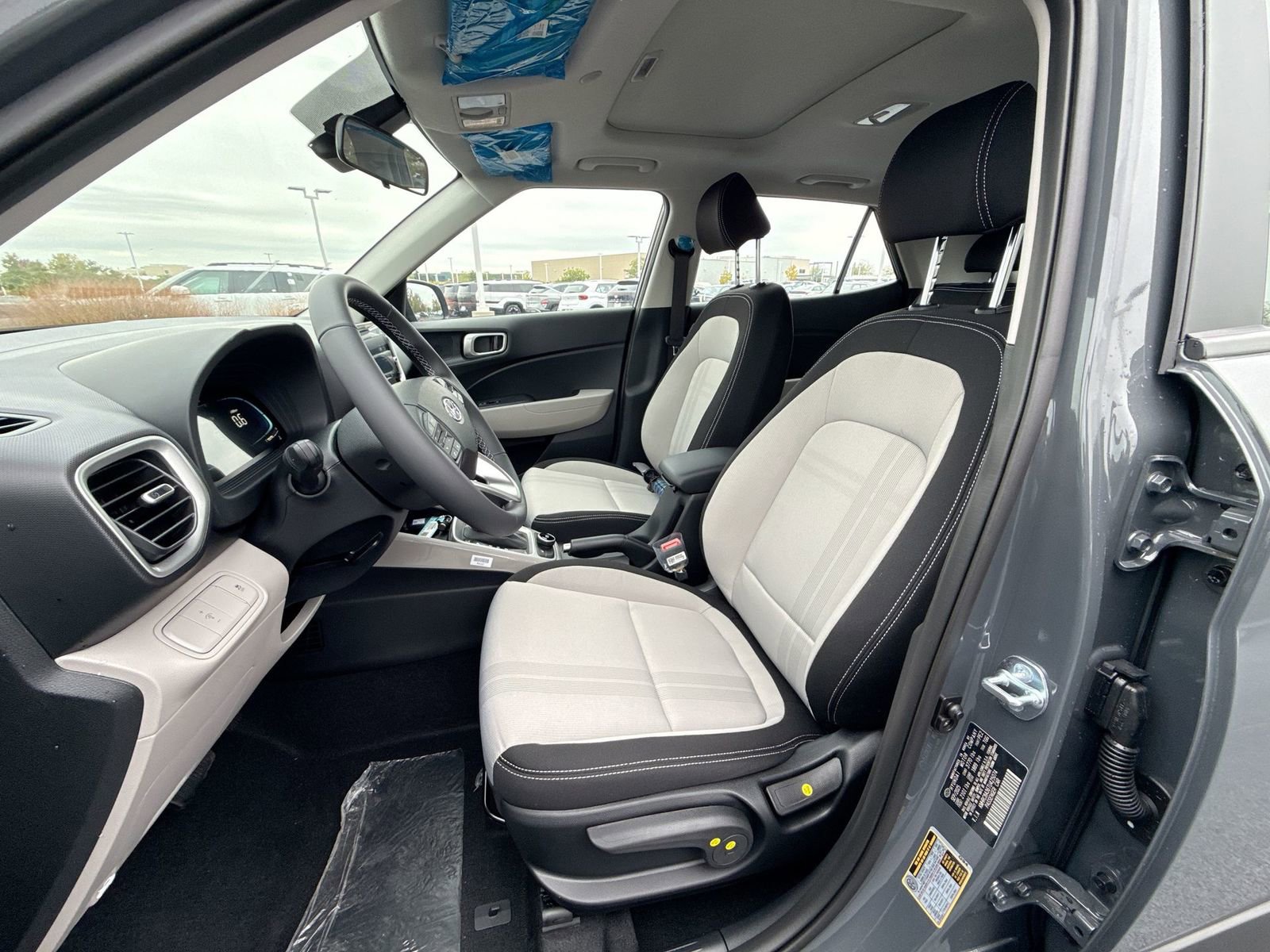 New 2026 Hyundai Venue SEL image 12