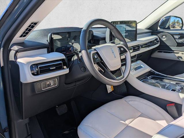 New 2026 Lincoln Aviator Reserve RWD image 3