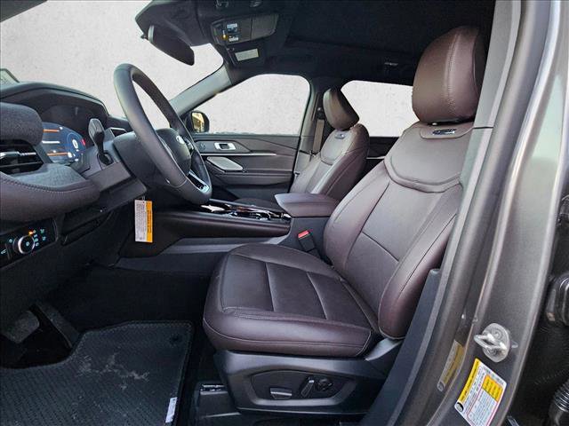 New 2026 Ford Explorer Platinum image 4