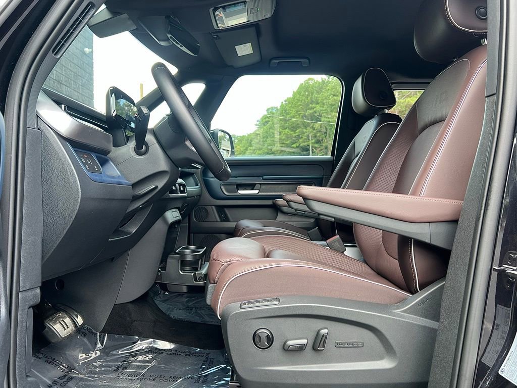 Used 2025 Volkswagen ID. Buzz Pro S image 24