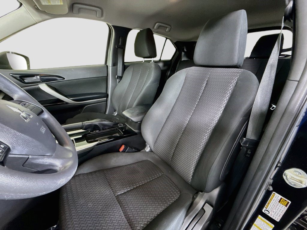 Used 2024 Mitsubishi Eclipse Cross LE AWD/4WD image 21