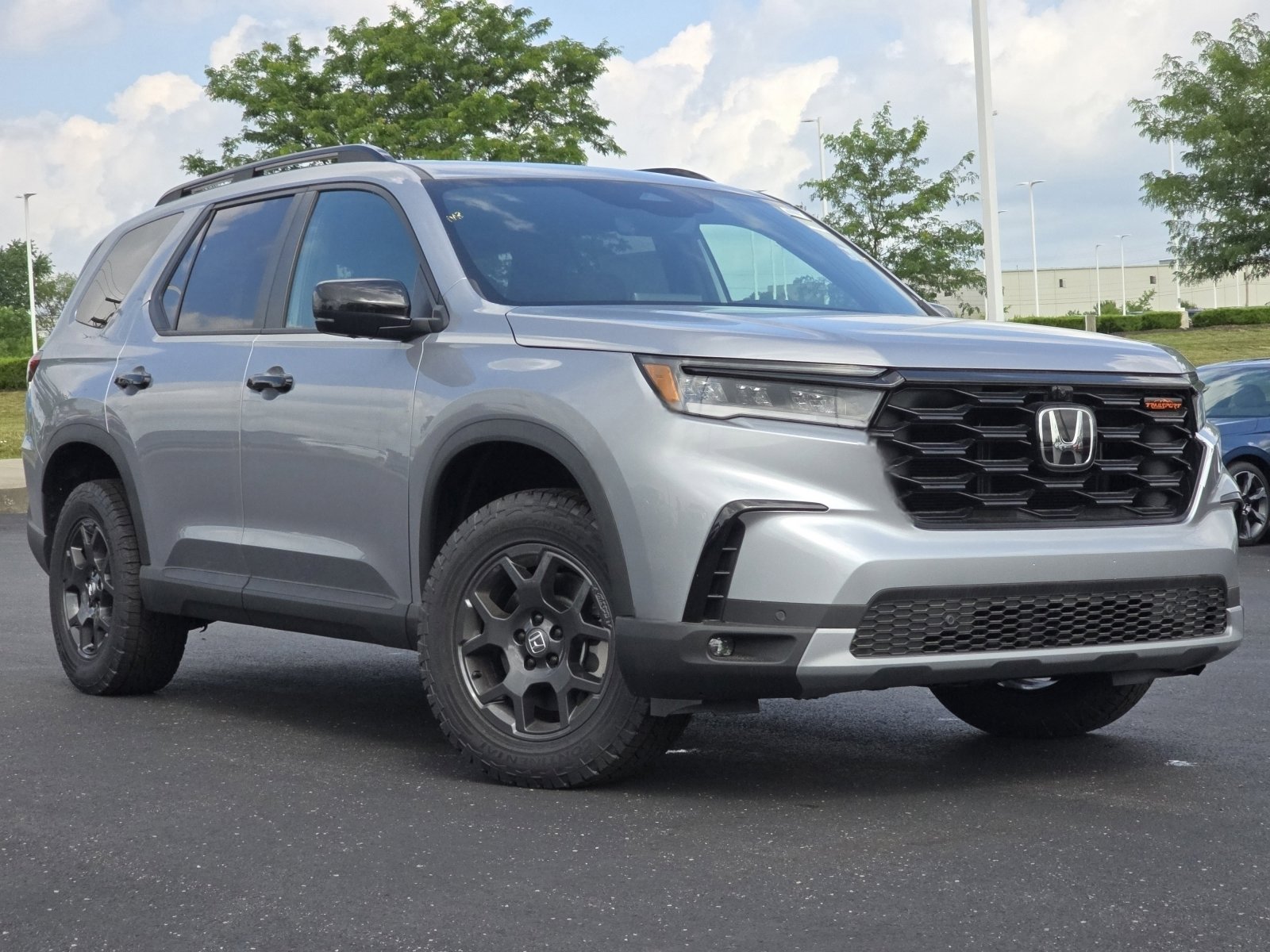 New 2025 Honda Pilot TrailSport video 2