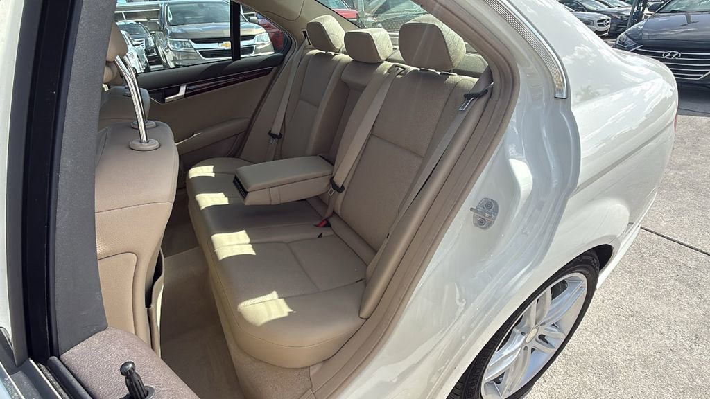 Used 2012 Mercedes-Benz C 250 Sedan image 24