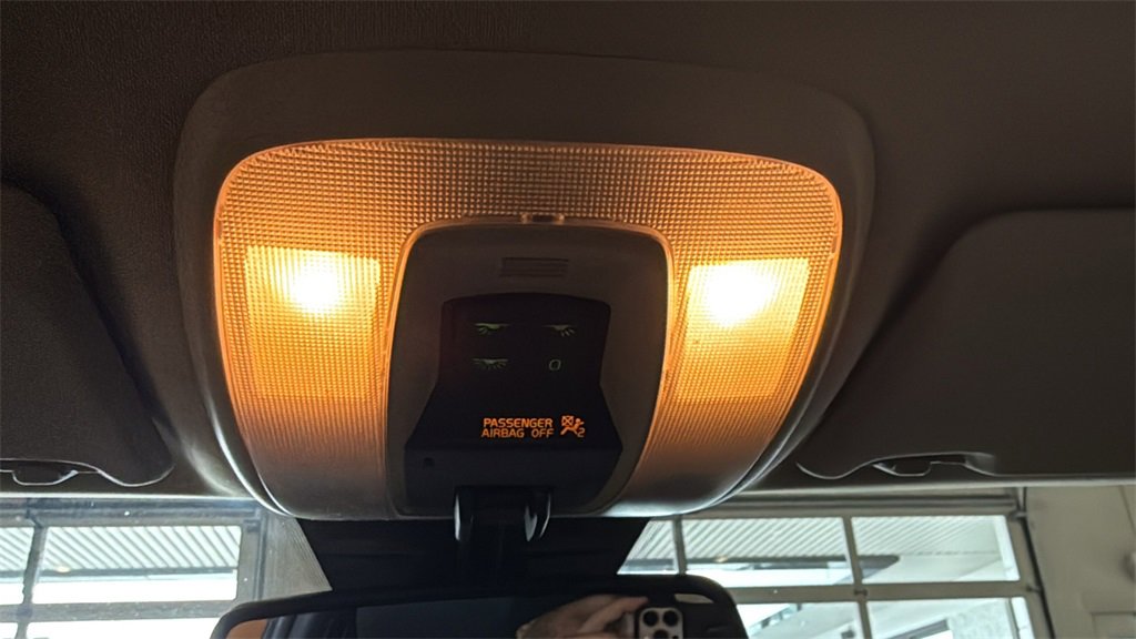 Used 2011 Volvo C30 T5 w/ Preferred Pkg image 29