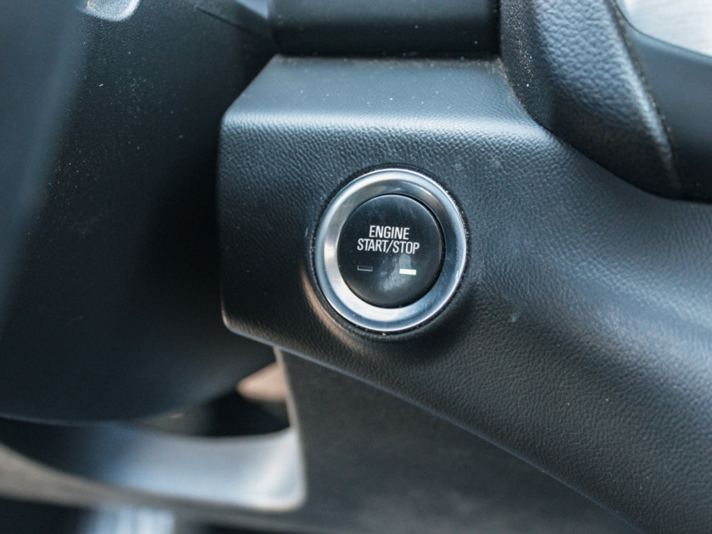 Used 2020 GMC Terrain SLE w/ Driver Convenience Package FWD image 17