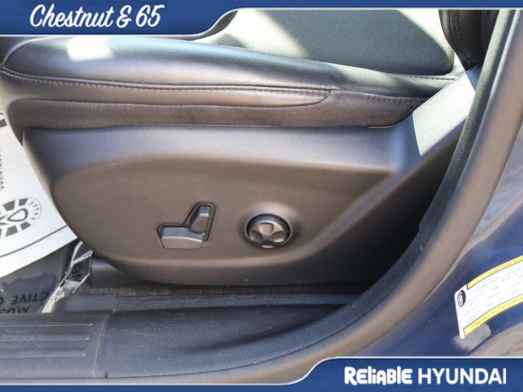 Used 2021 Jeep Cherokee Latitude Plus FWD image 23