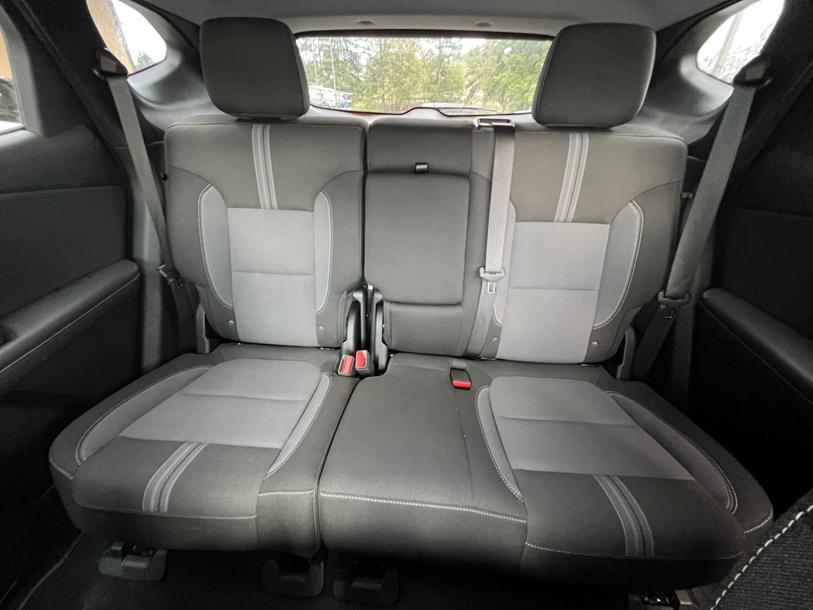 Used 2025 Chevrolet Blazer LT image 39