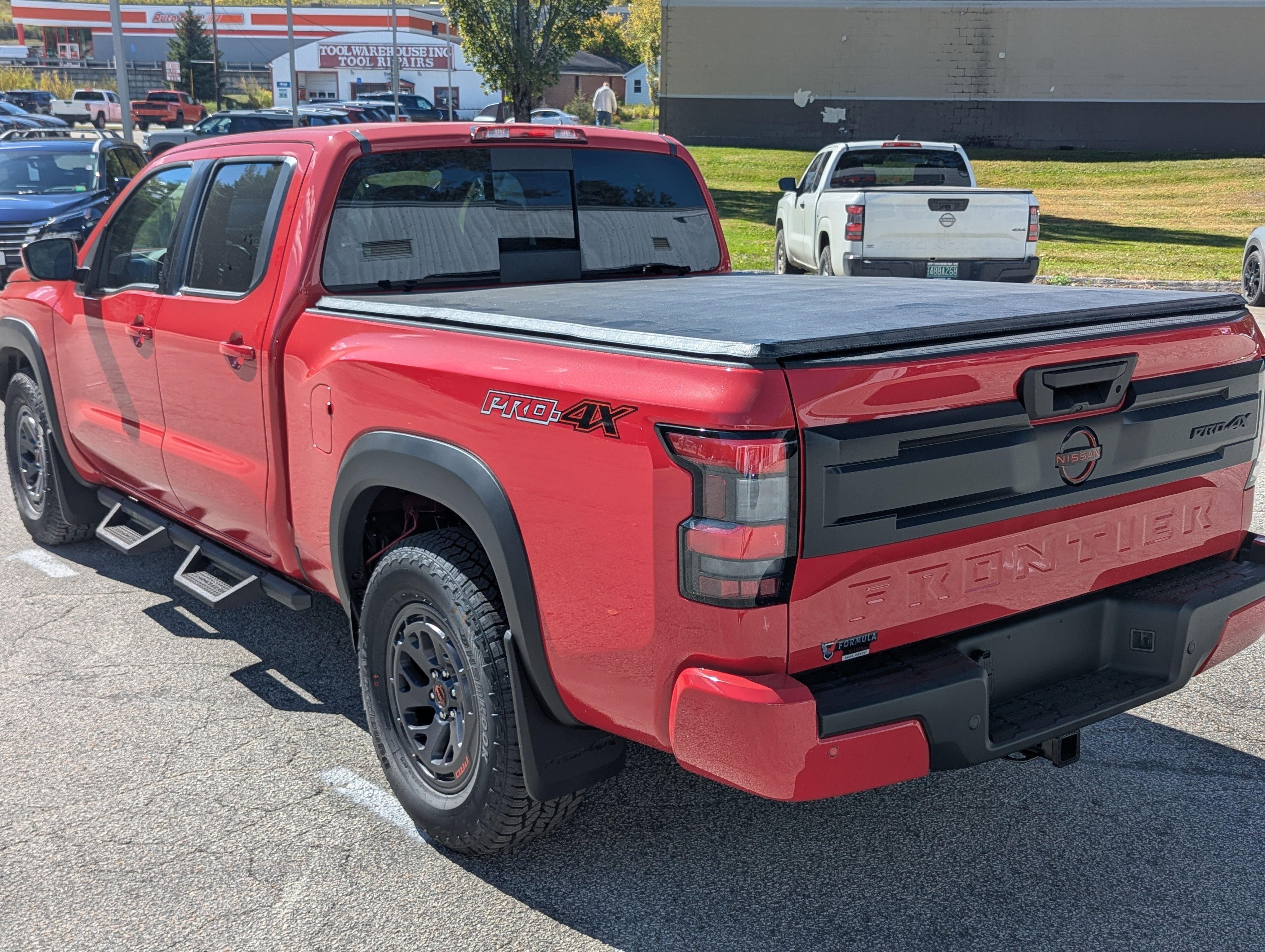 New 2026 Nissan Frontier PRO-4X w/ Pro-4x Convenience Package image 5