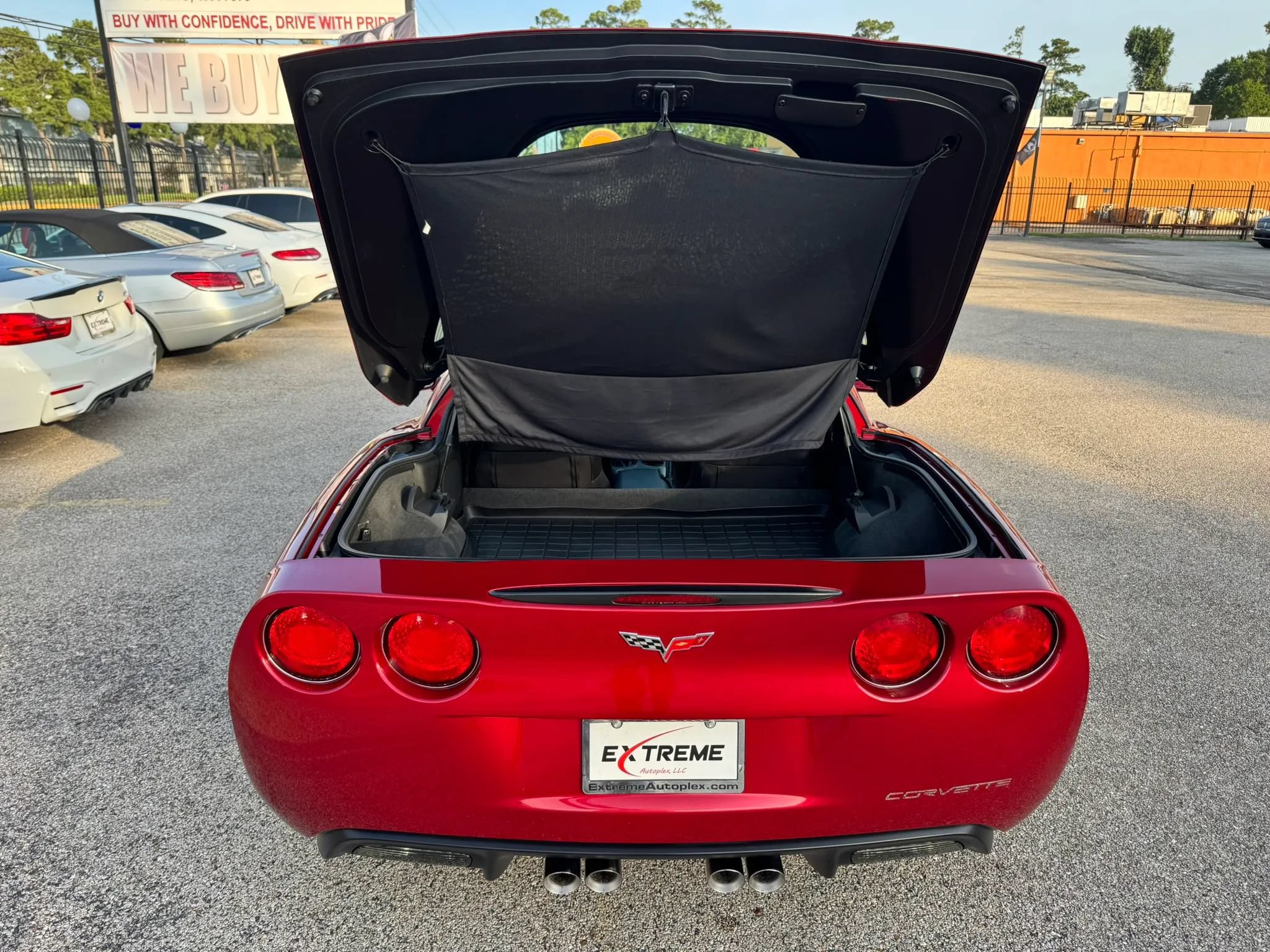 Used 2005 Chevrolet Corvette Coupe w/ Preferred Equipment Group RWD image 31