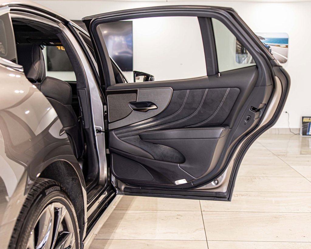 Used 2022 Lexus LS 500 F Sport w/ Accessory Package (Z1) image 41