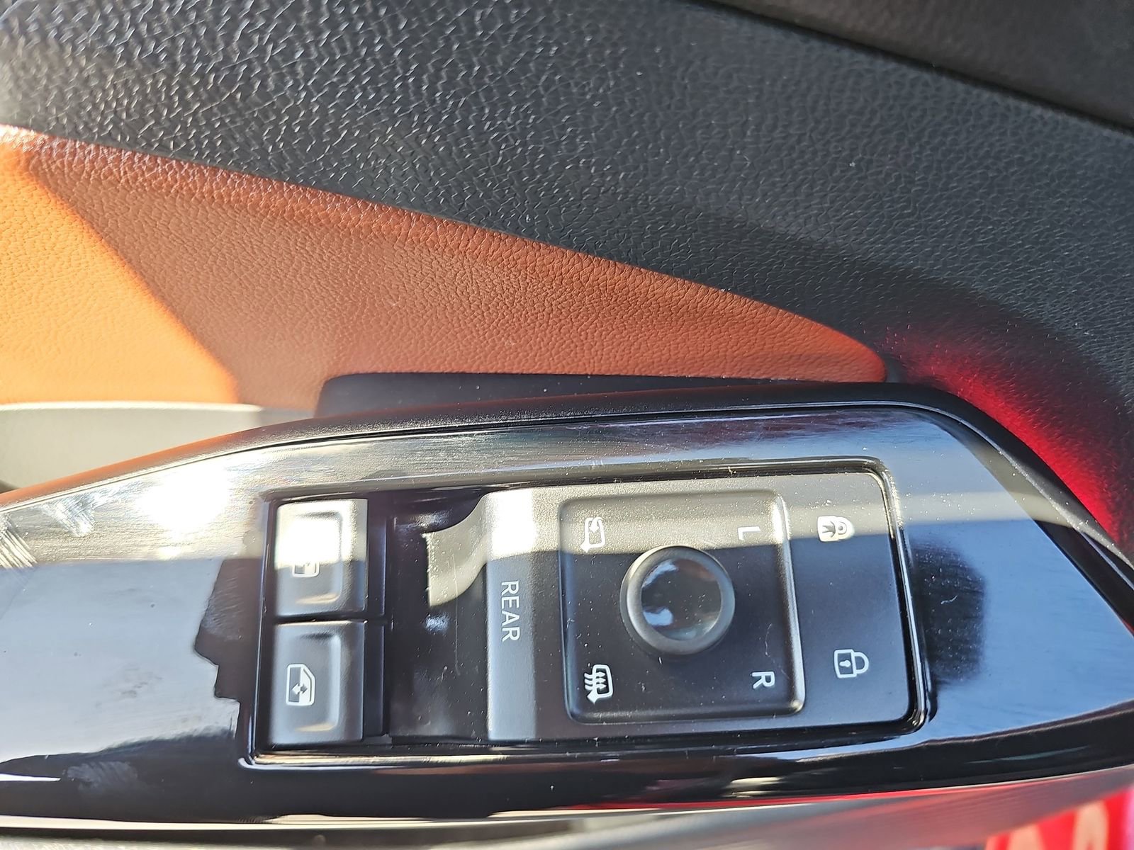 Used 2022 Volkswagen ID.4 Pro S w/ Gradient Package image 26