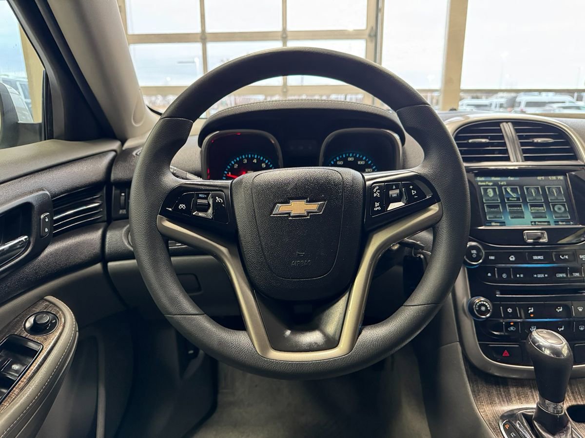 Used 2016 Chevrolet Malibu LT image 40
