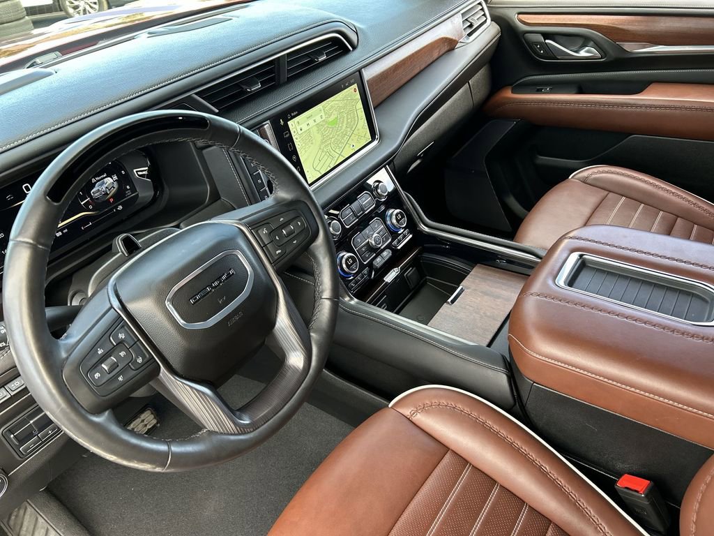 Used 2024 GMC Yukon Denali Ultimate image 10