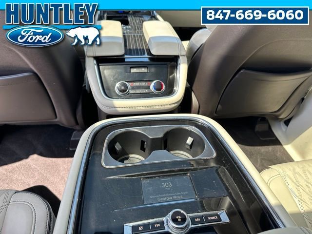 Used 2021 Lincoln Navigator Black Label image 19