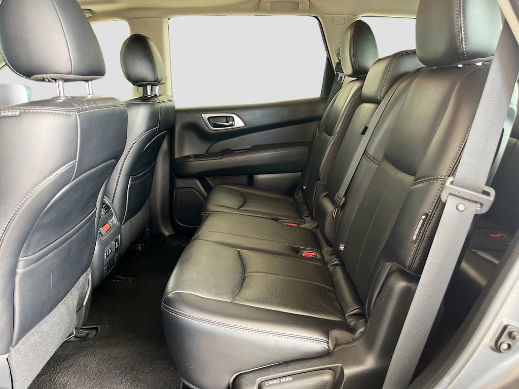 Used 2019 Nissan Pathfinder Platinum w/ Cargo Package image 25