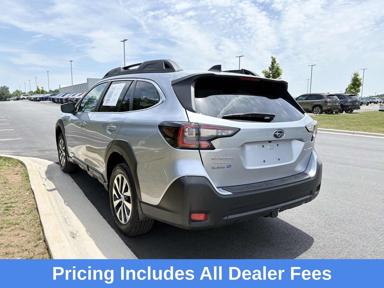 Certified 2025 Subaru Outback Premium w/ Popular Package #1A AWD/4WD image 6