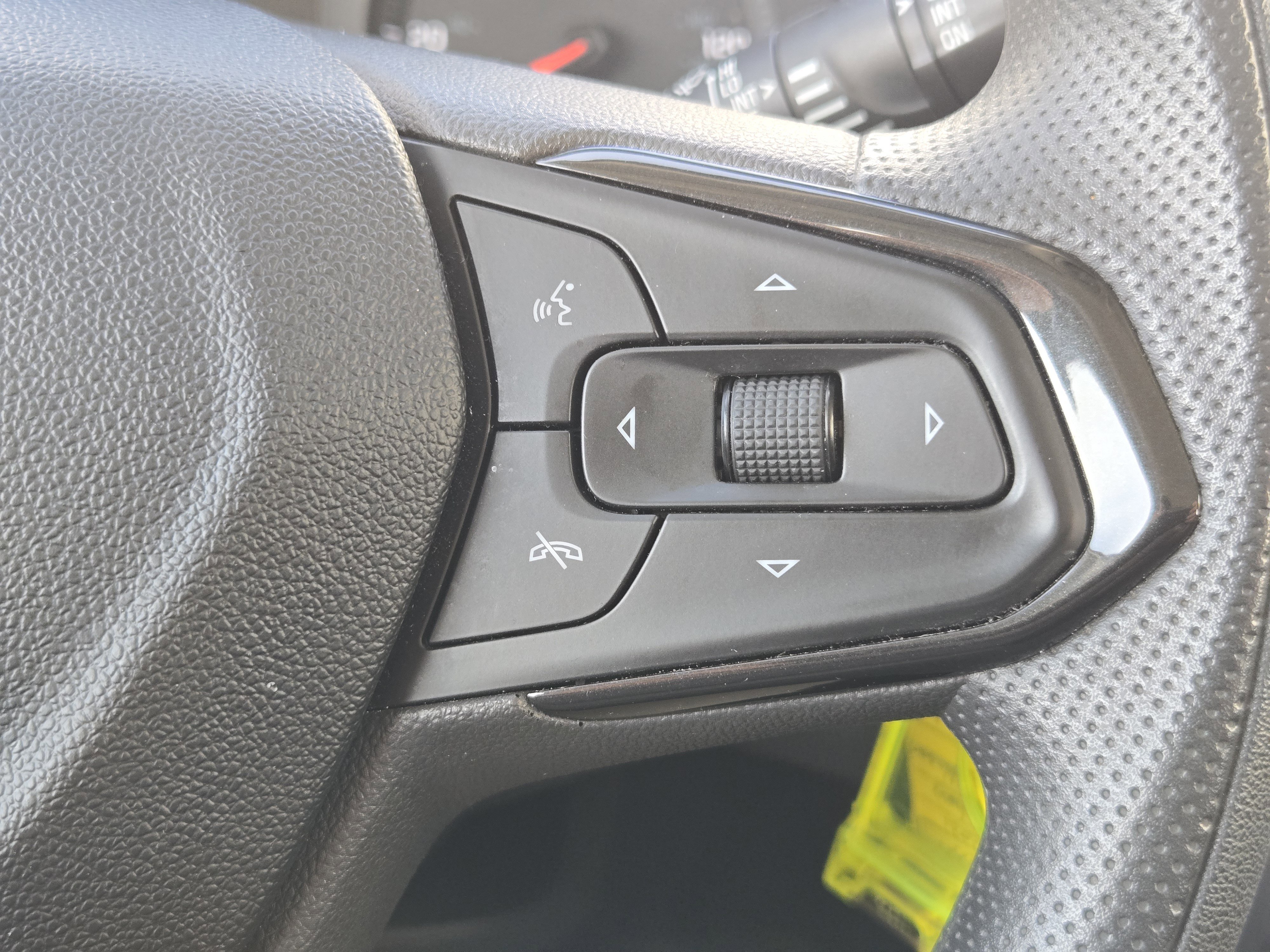 Used 2021 Chevrolet TrailBlazer LS image 29