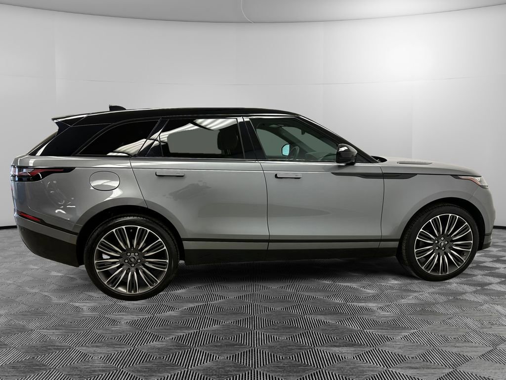 Used 2023 Land Rover Range Rover Velar R-Dynamic S image 6