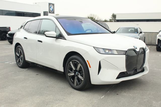 New 2026 BMW iX xDrive45 image 1