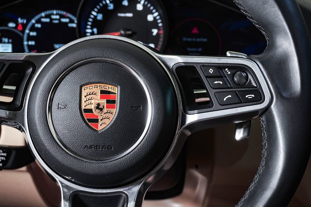 Certified 2023 Porsche Cayenne AWD/4WD image 19