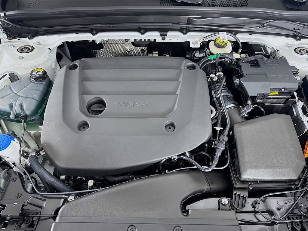 New 2026 Volvo XC40 B5 Core image 31