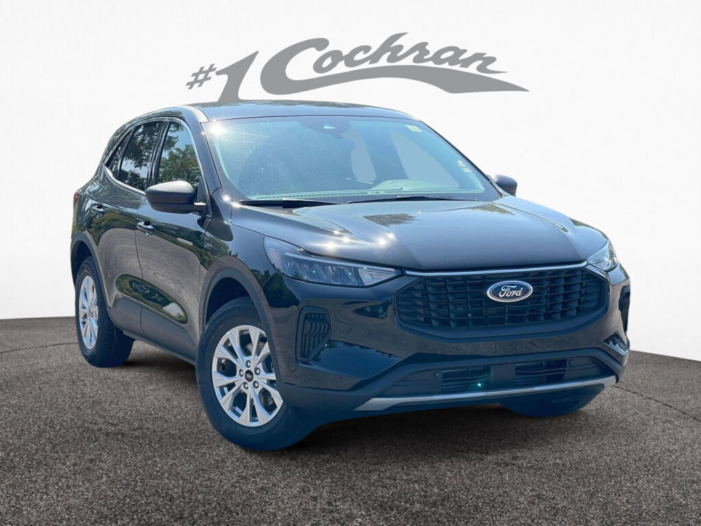 New 2025 Ford Escape Active w/ Cold Weather Package