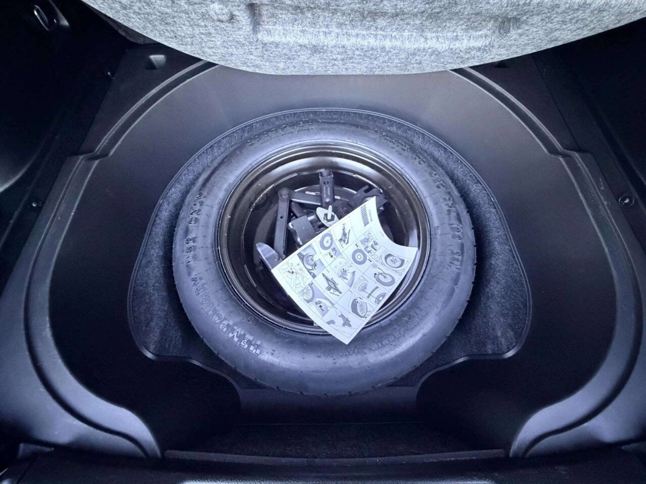 Used 2015 Jeep Cherokee Limited w/ Luxury Group image 12