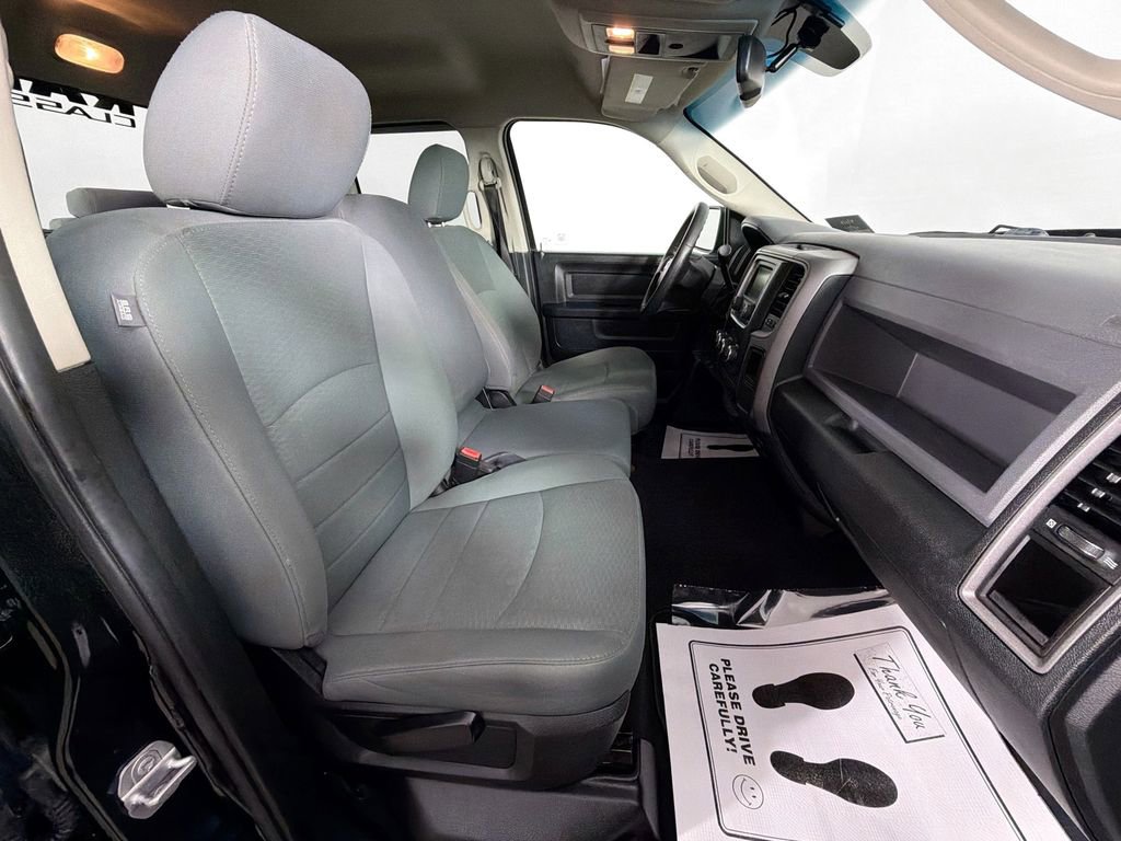 Used 2017 RAM 1500 Express w/ Black Ram 1500 Express Group AWD/4WD image 27