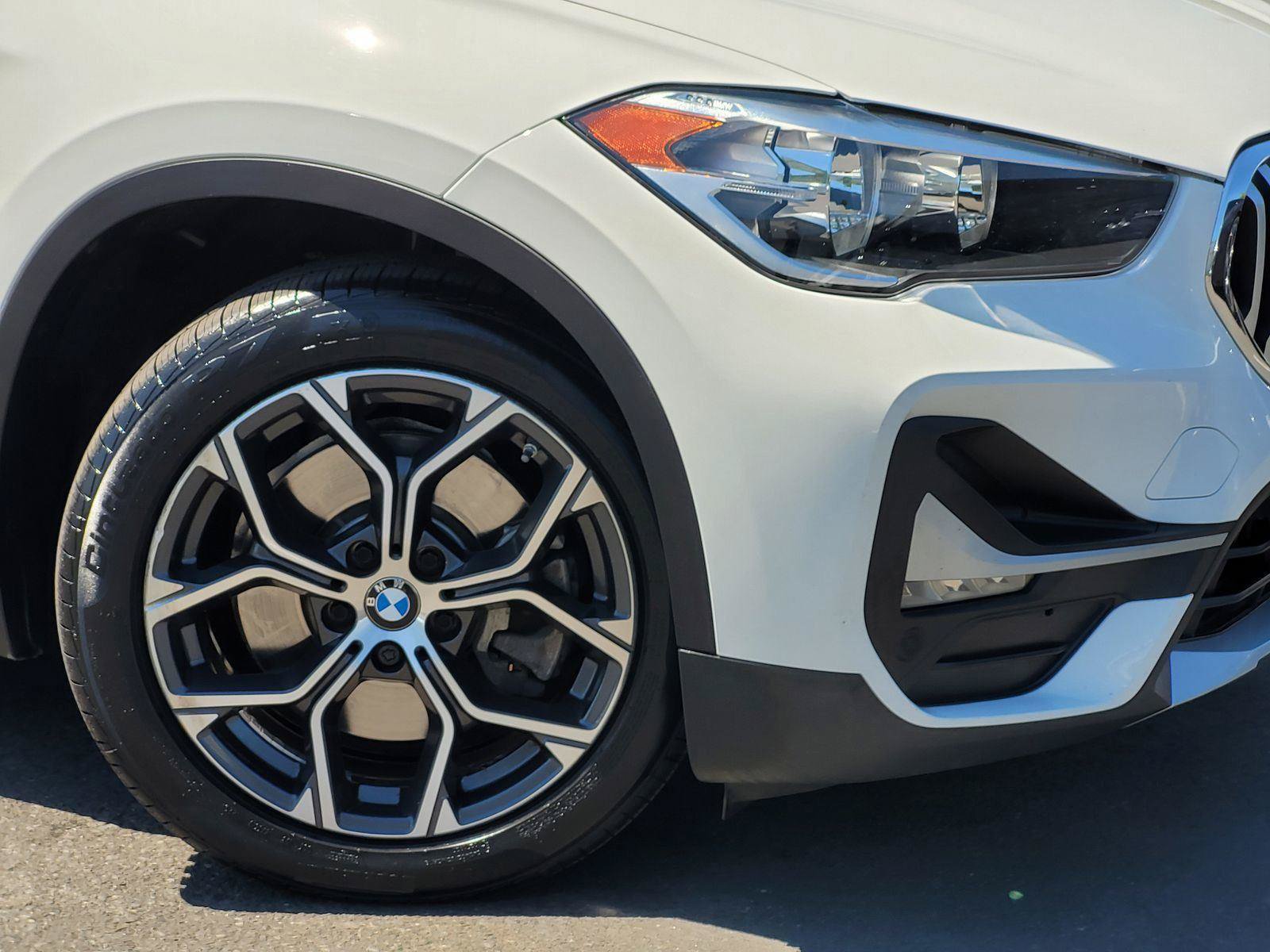 Used 2020 BMW X1 xDrive28i w/ Convenience Package AWD/4WD image 5
