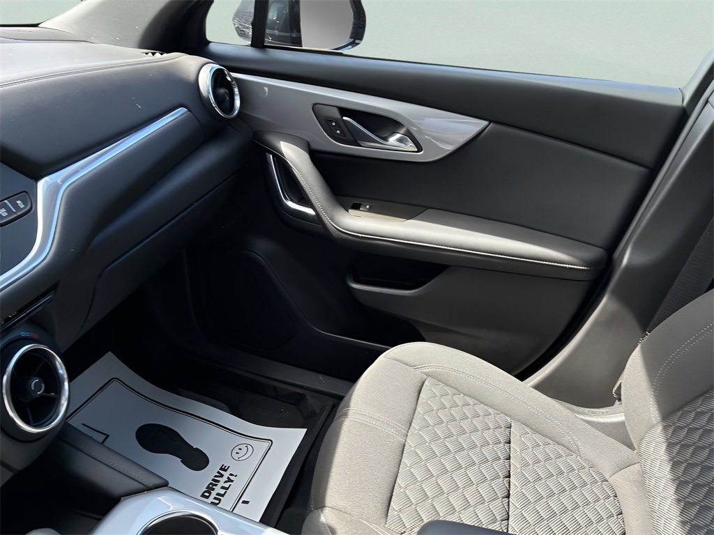 Used 2022 Chevrolet Blazer LT image 30