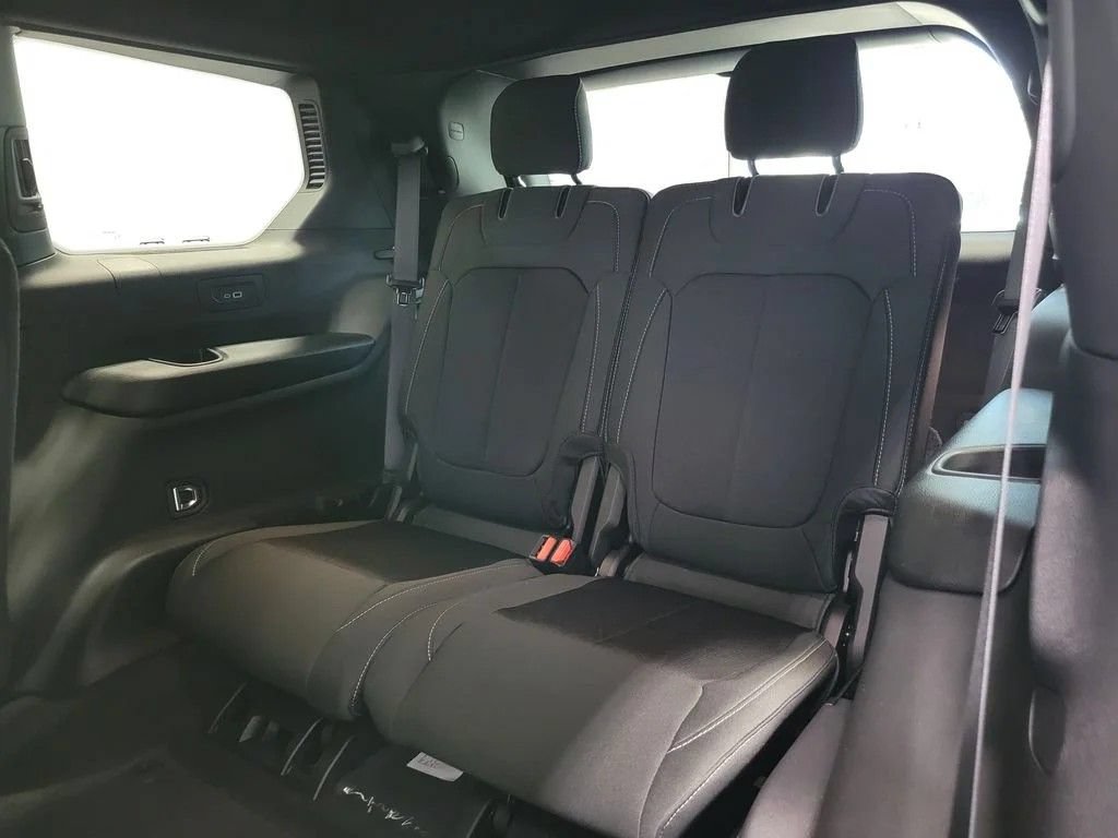 New 2026 Jeep Grand Cherokee L 4WD image 9