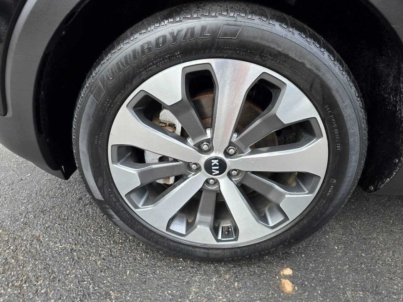 Used 2020 Kia Telluride S w/ S 8 Passenger Seating Package image 11