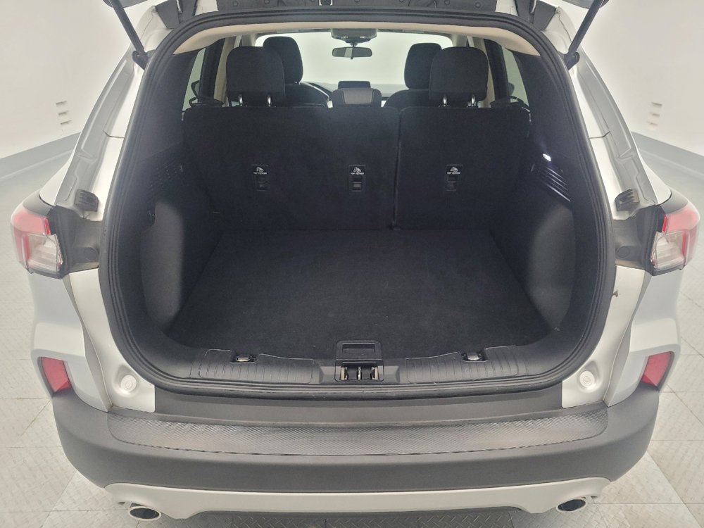 Used 2020 Ford Escape SE image 29