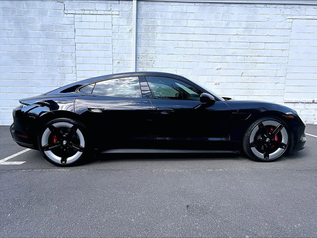 Certified 2025 Porsche Taycan 4S AWD/4WD image 6