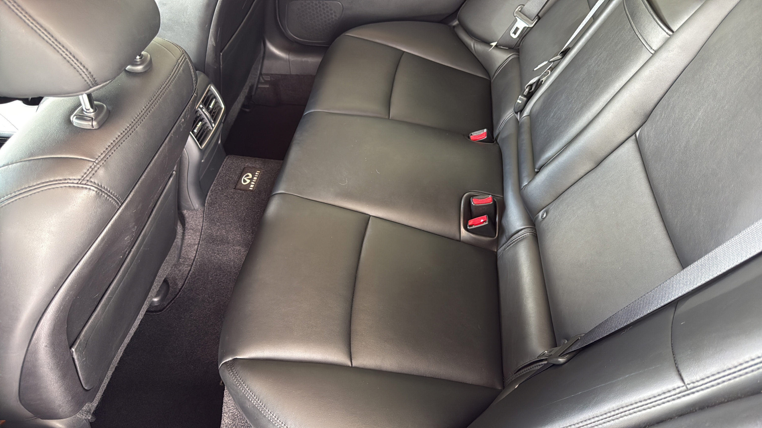 Used 2015 INFINITI Q50 Premium w/ Navigation Package RWD image 22