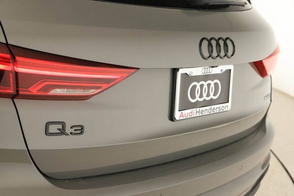 New 2025 Audi Q3 2.0T Premium image 30