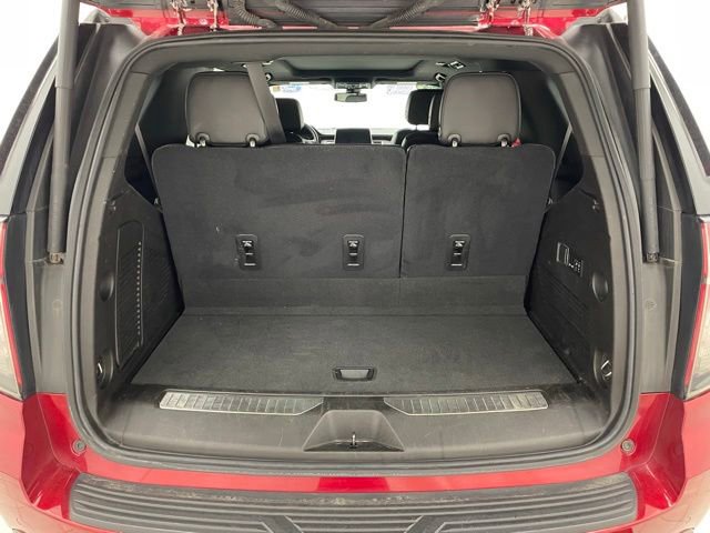 Used 2021 Chevrolet Tahoe Z71 w/ Luxury Package AWD/4WD image 11